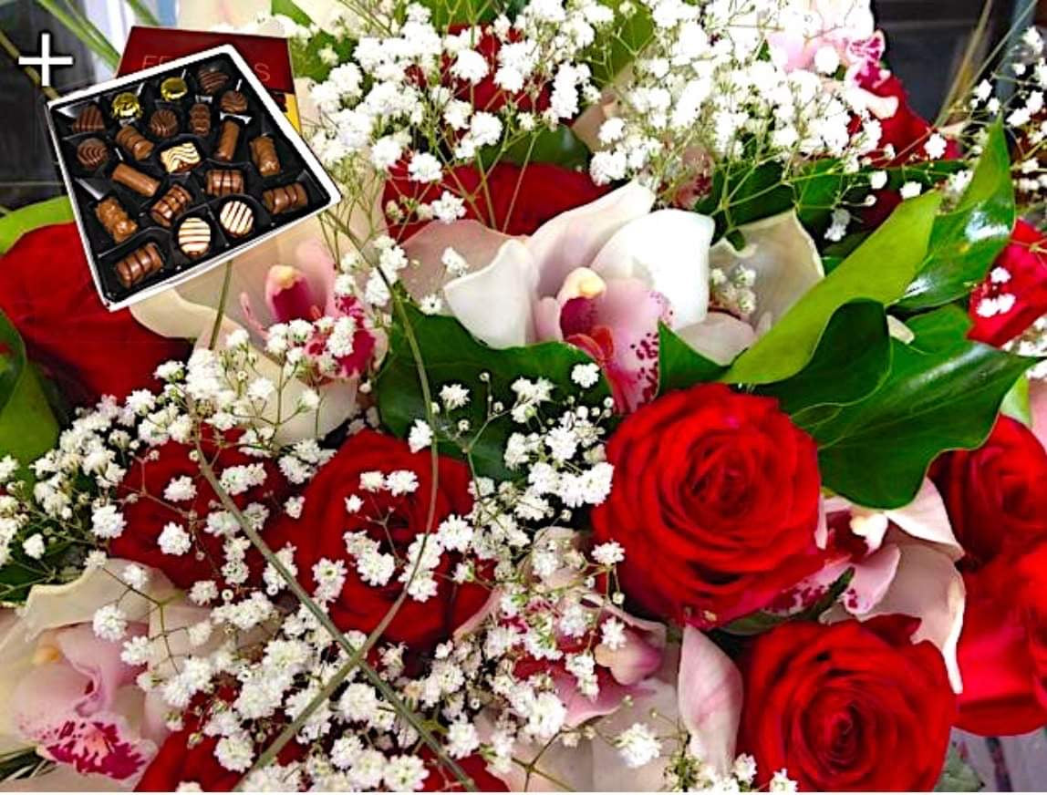 Romance Bouquet (+ free chocolate 200g)
